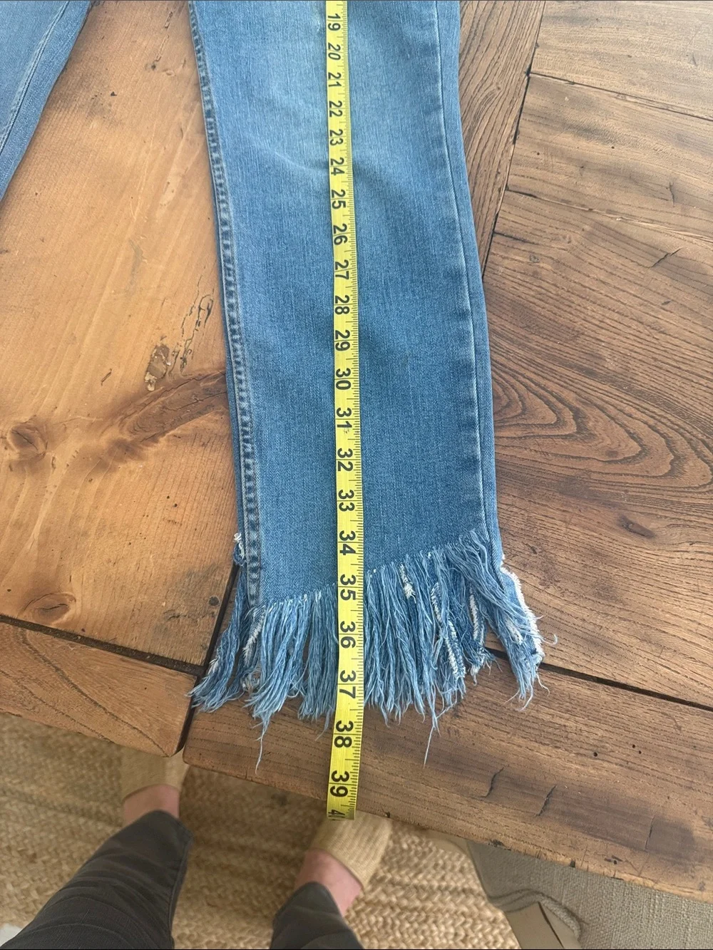 Free People Light Blue Distressed Cropped Jeans with Frayed Hem Sz 30